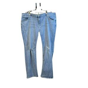 Levi's Women's 724 High-Rise Straight Leg Jeans Plus Size 24W Light Wash